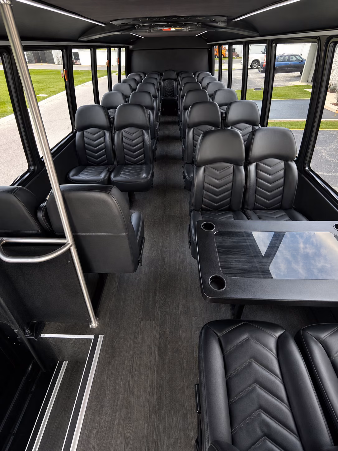ada accessible wedding buses available for yuba city events