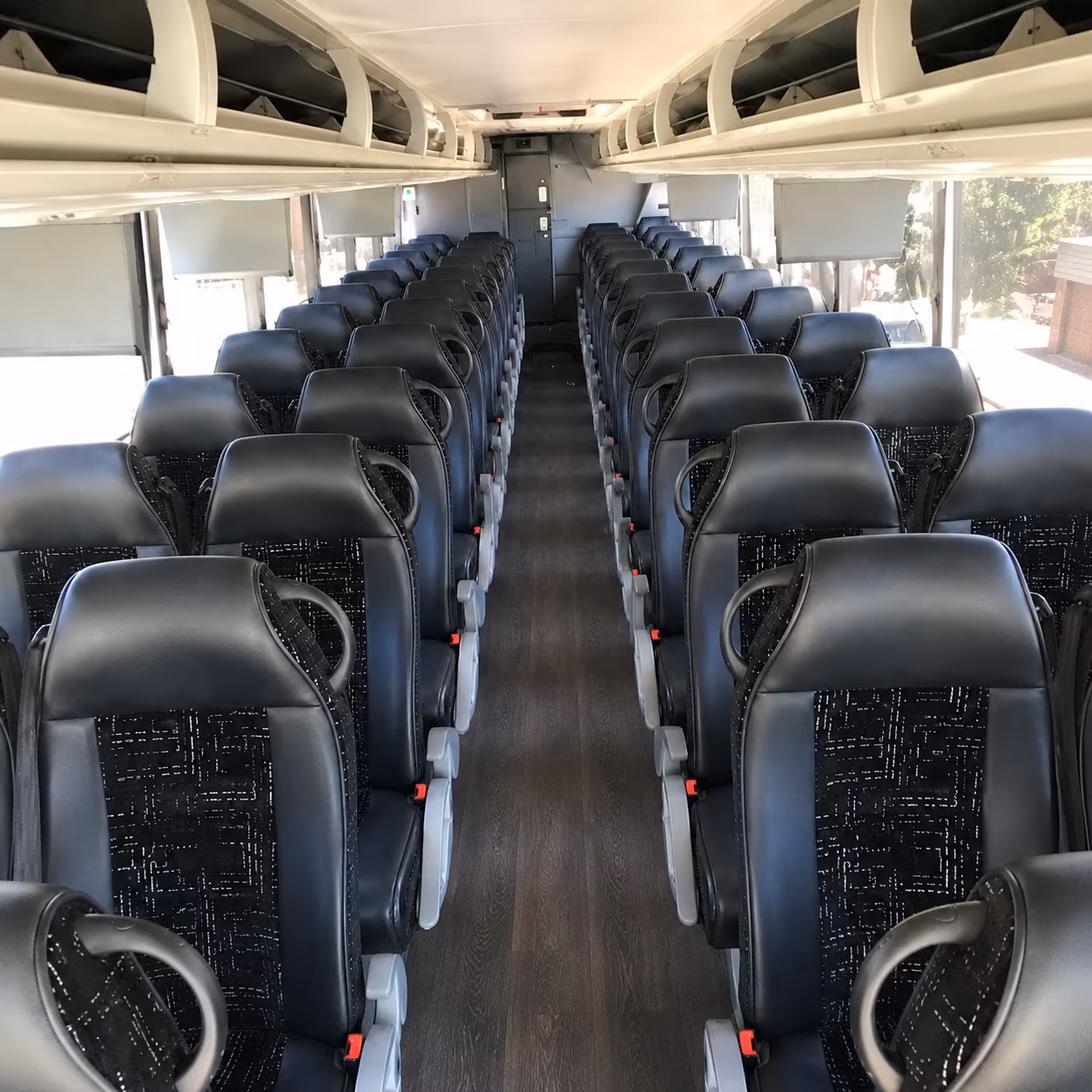 charter buses to toyota amphitheatre shows in wheatland