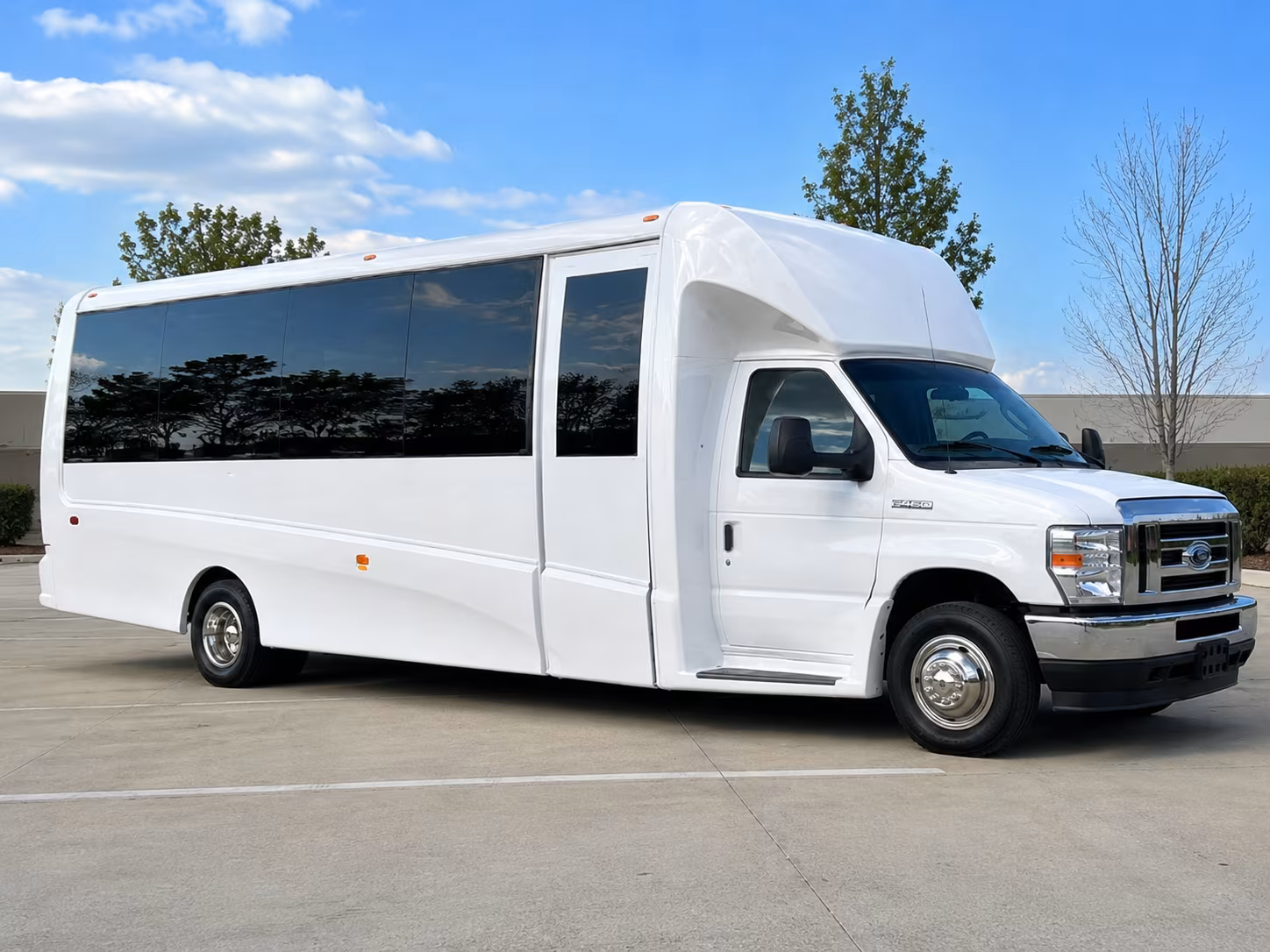 corporate event and conference buses serving yuba city