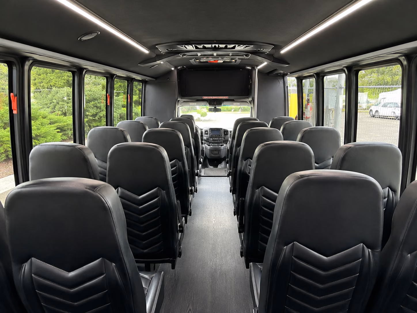 minibus rentals for smaller yuba city prom groups and pre prom gatherings