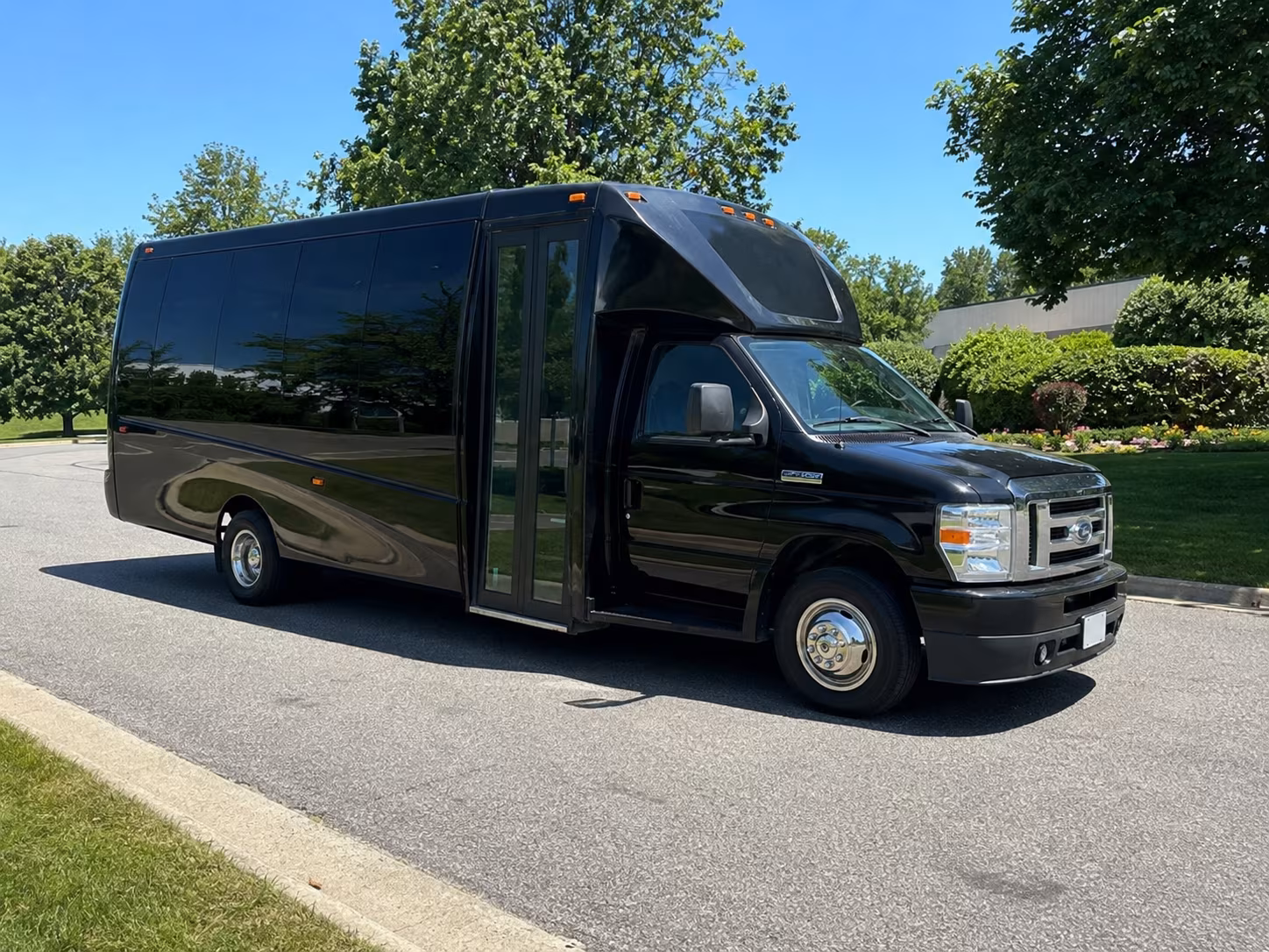 party buses for yuba city bridal party and bachelor or bachelorette groups
