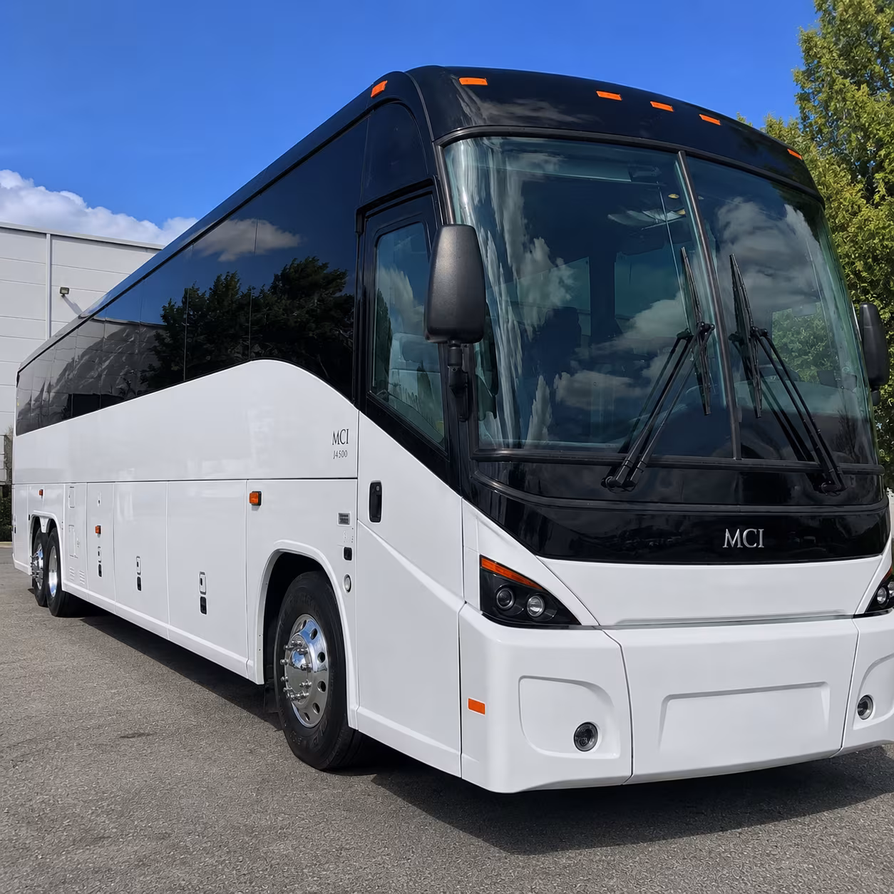 shuttle buses for corporate travel groups in yuba city and sutter county