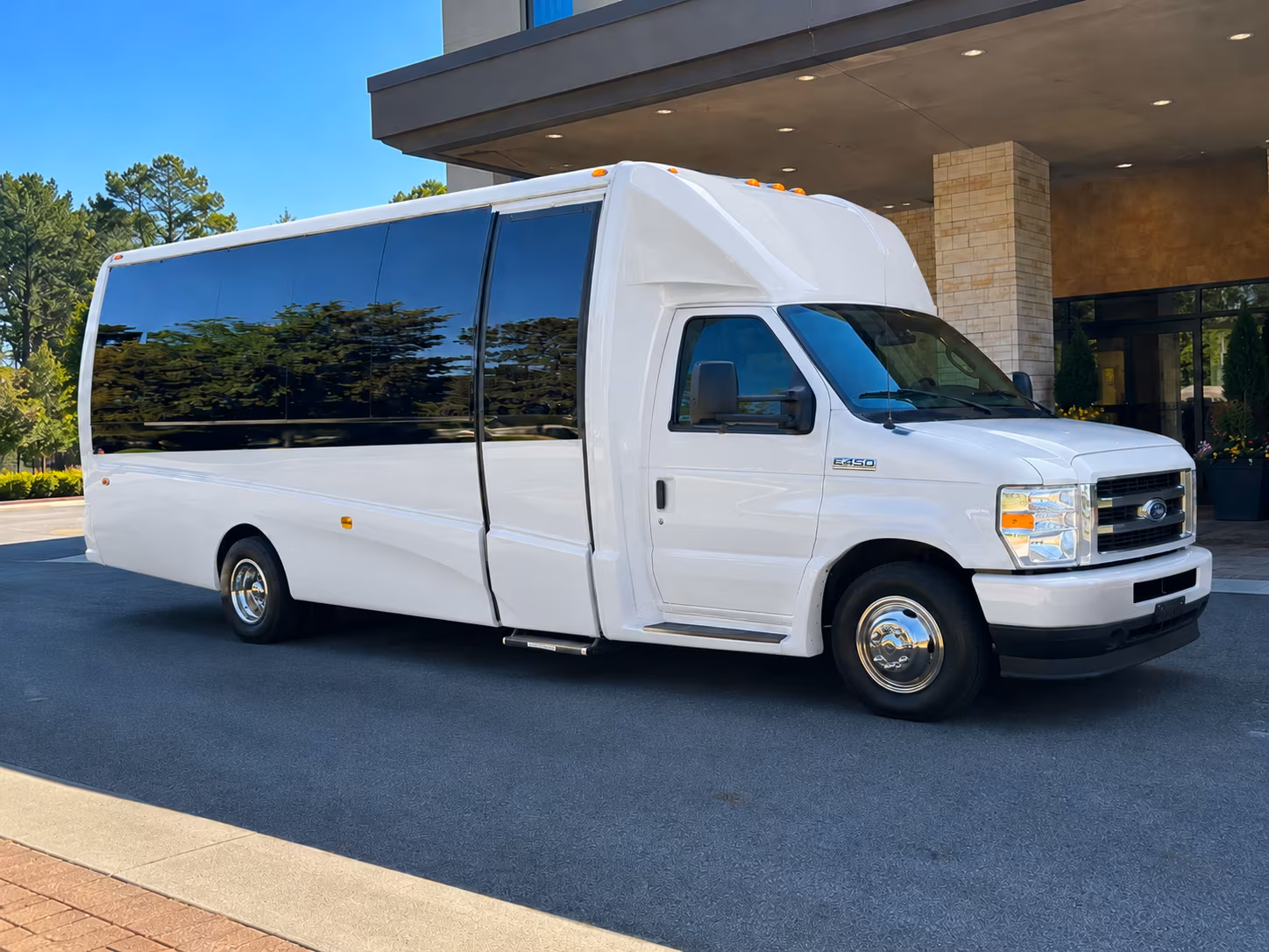sports team and fan group buses serving yuba city