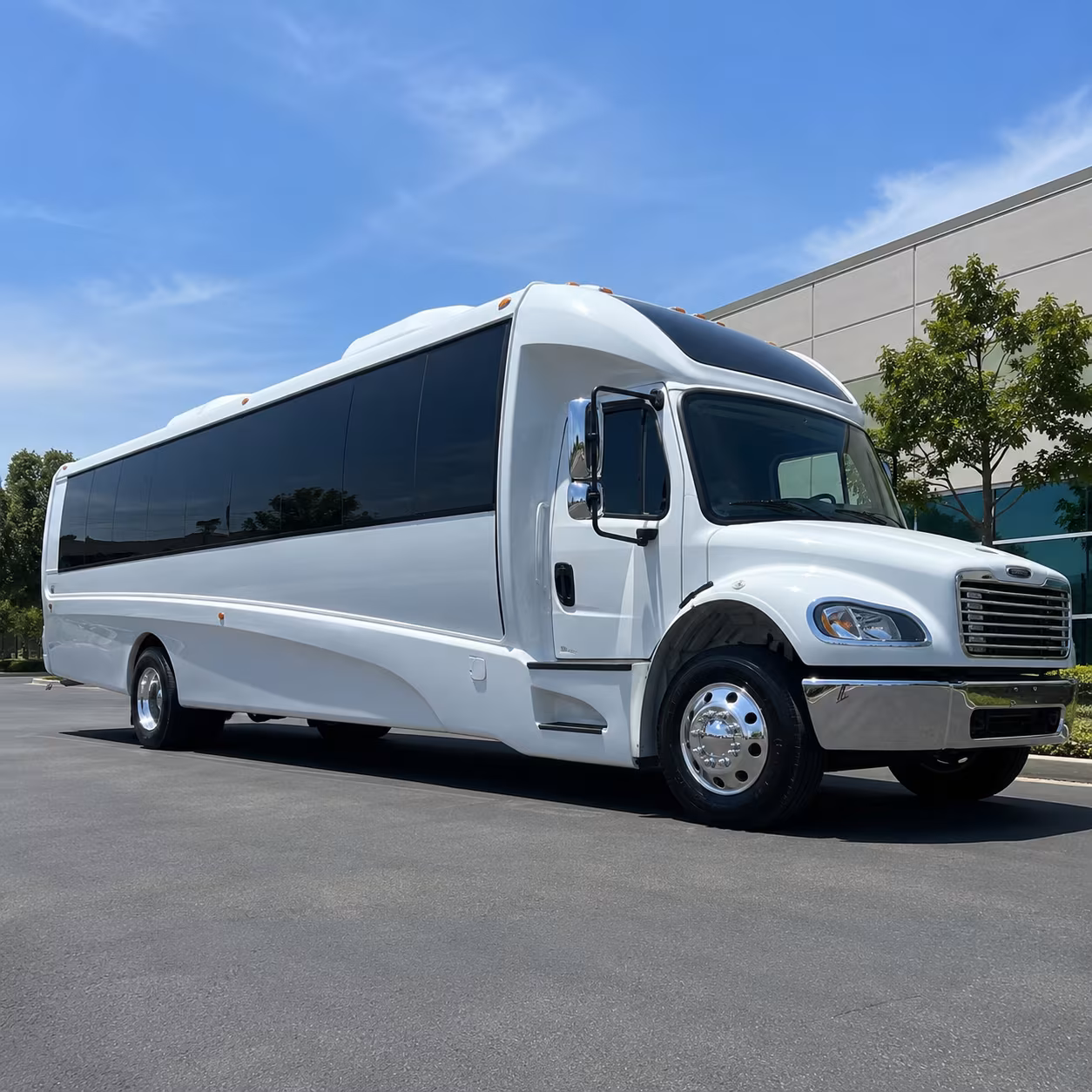 yuba city 15 passenger minibus