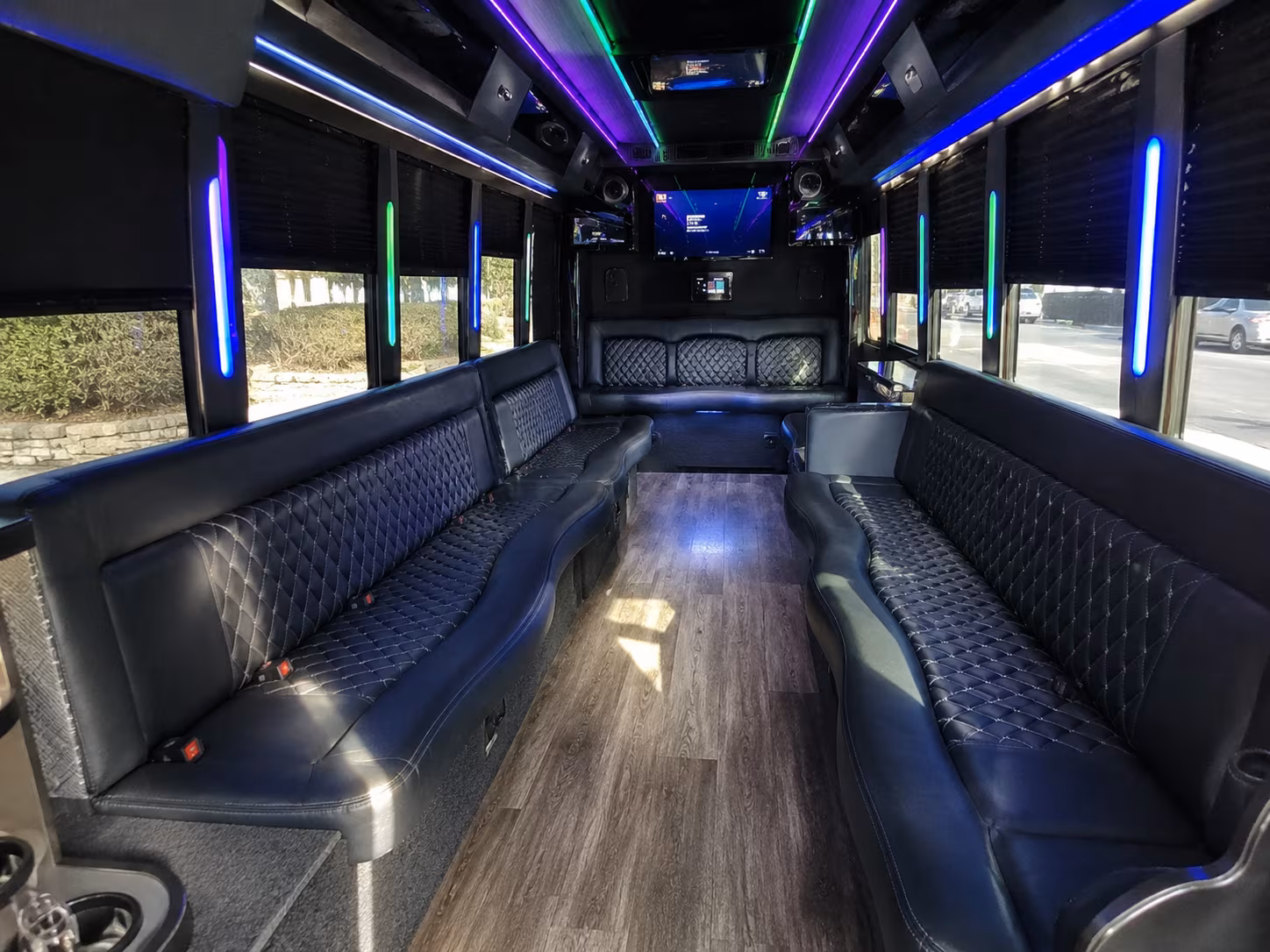 yuba city 15 passenger party bus interior