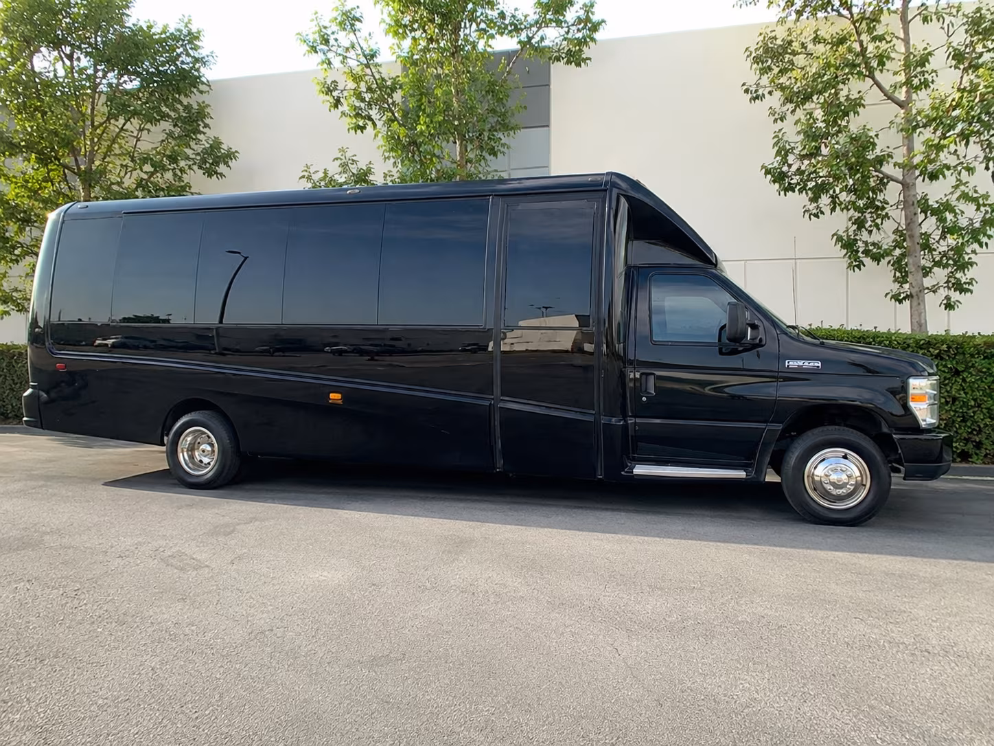 yuba city long distance transportation onboard seating